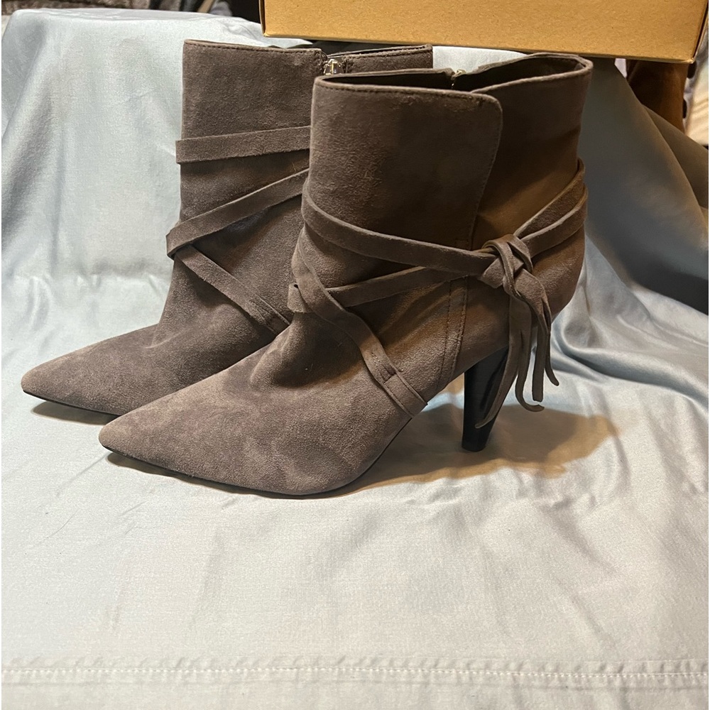 Mark Fisher pointy toe gray booties